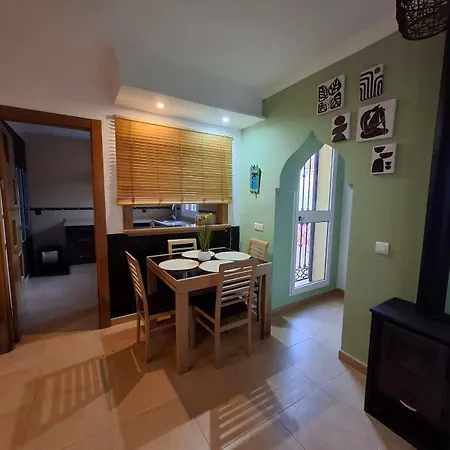Casita A 200 Metros De La Playa Con Acceso A Todo Malaga